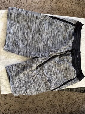 Nike Men's knit fleece Heather Gray black Athletic Shorts Large L